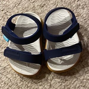 Infant/ Toddler size 4 Native Sandals NWOT